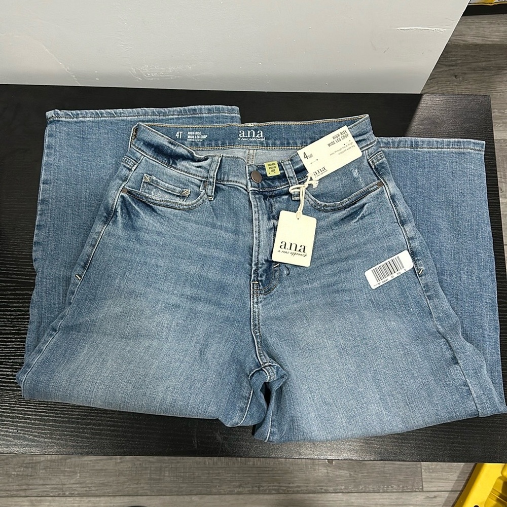 A.n.a Wide Leg Crop Jeans